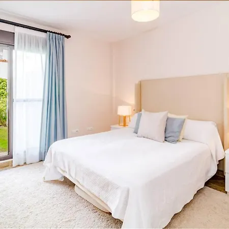 Gh-modern 2 Bed With Pool In *
