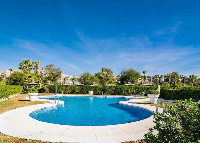 Lägenhet Gh-modern 2 Bed With Pool In