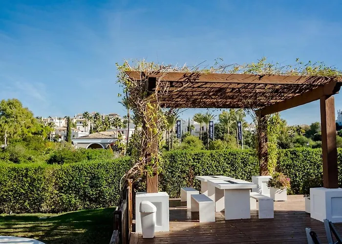 Gh-modern 2 Bed With Pool In Lägenhet Estepona